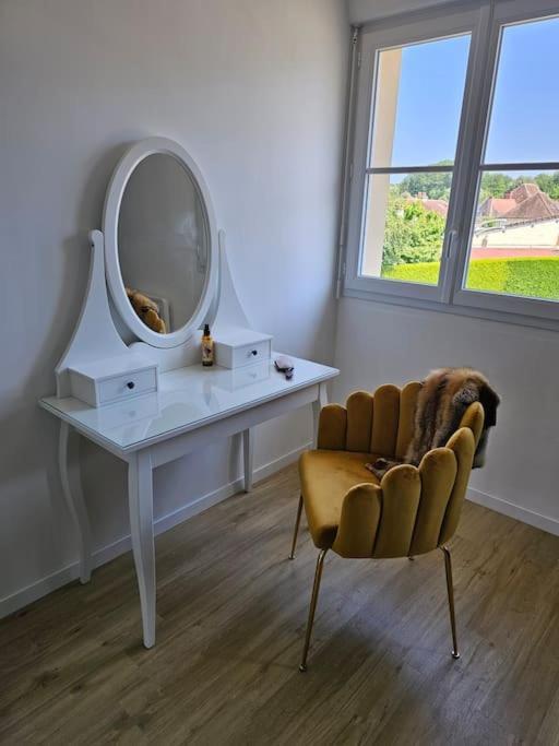 Maison Le Bois Petit Mouy Bagian luar foto